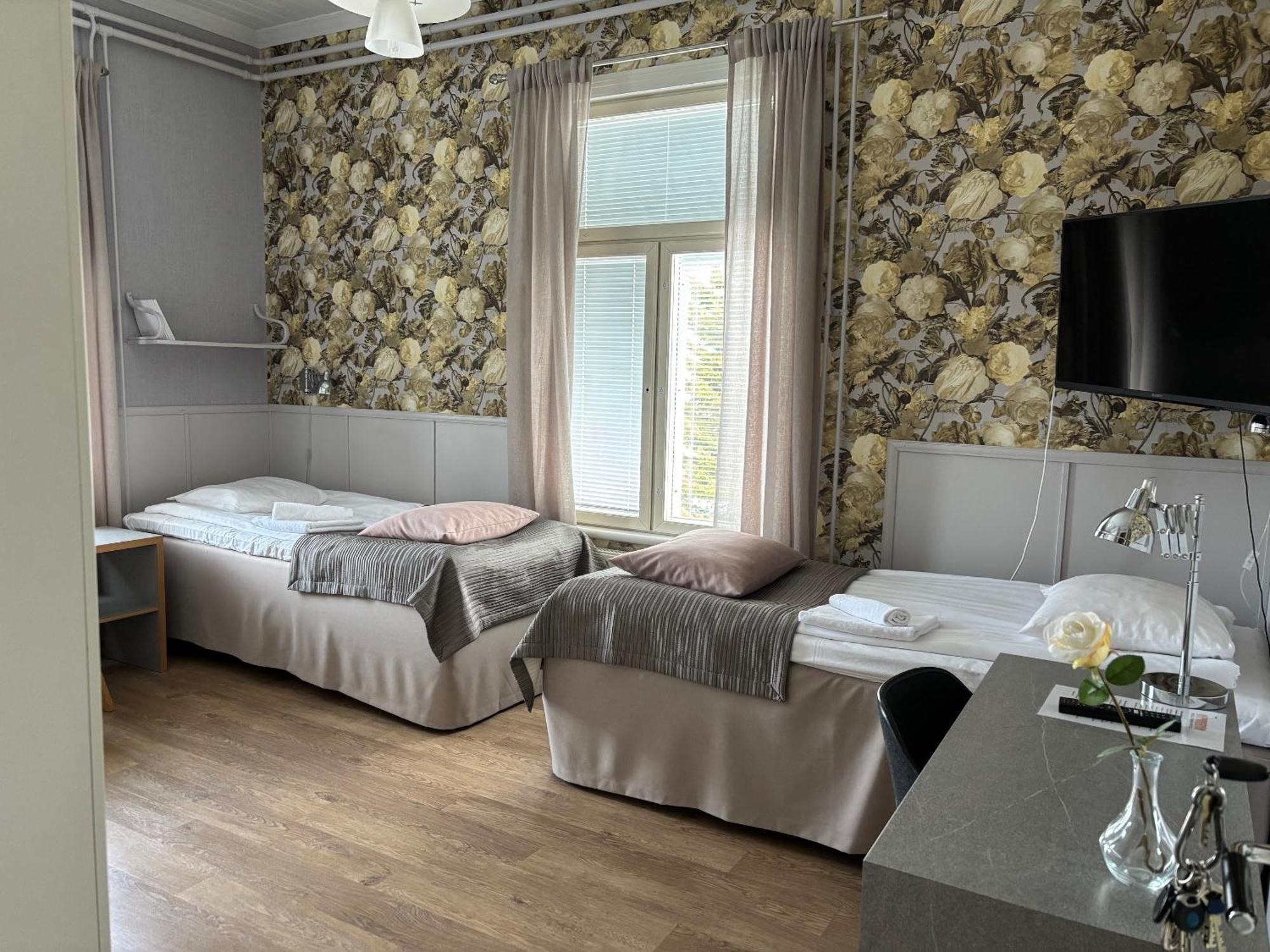 Savonlinnan Kansanopisto - Wanha Pappila Extérieur photo